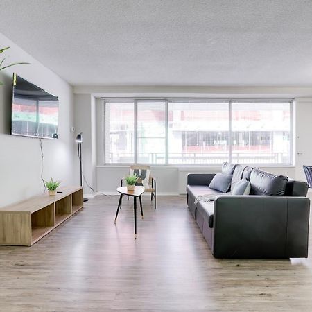 Modern Apartment At Crystal City Арлингтон Экстерьер фото